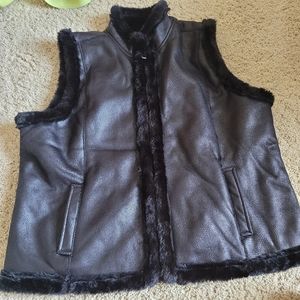 Jaclyn Smith Faux Leather and Faux Fur Black Vest Size XXL